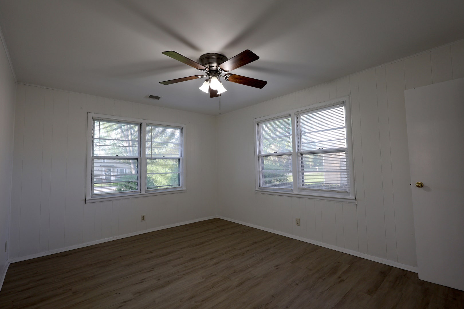 2414 Garden Street, Joliet, IL 60435