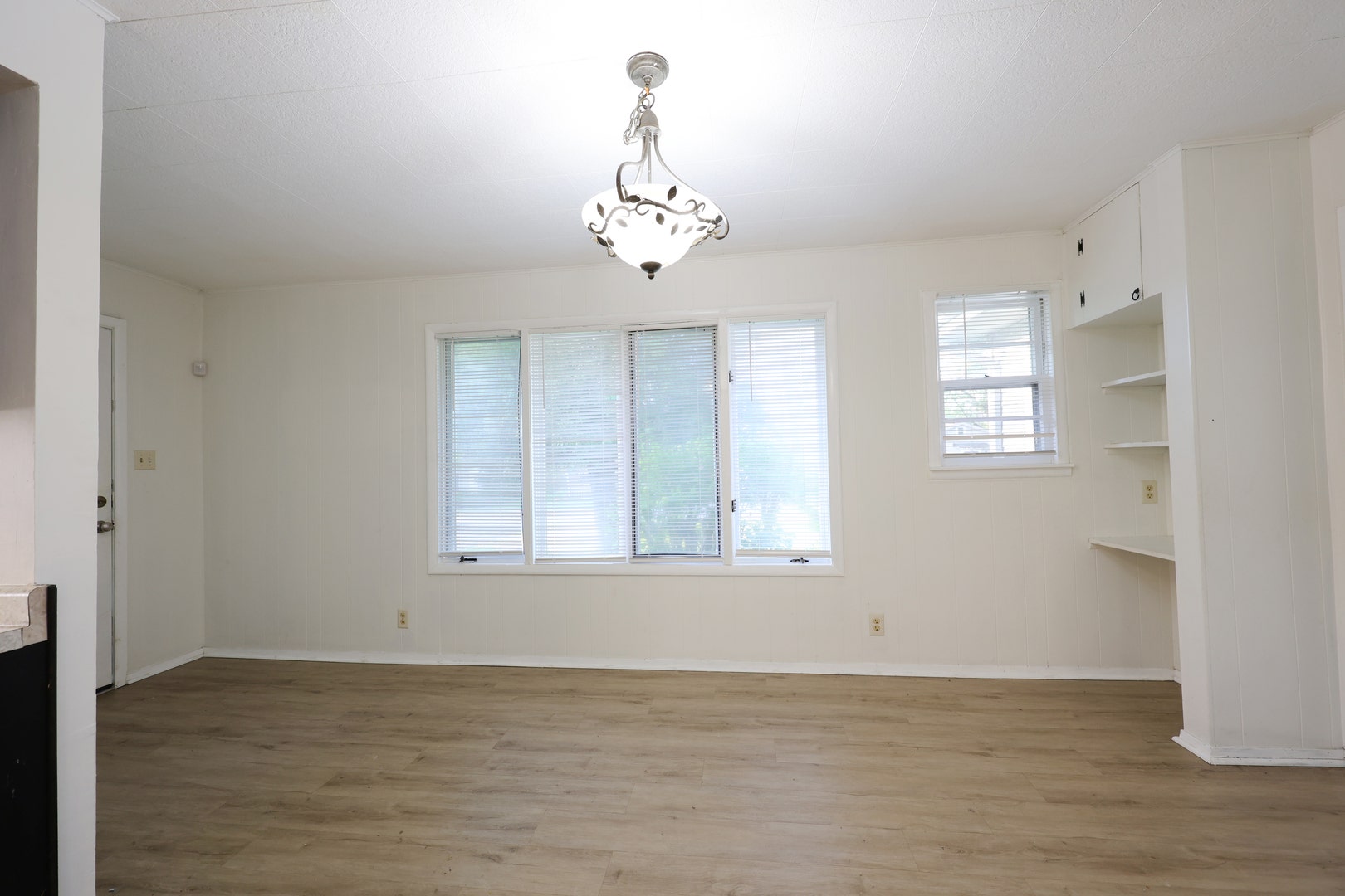 2414 Garden Street, Joliet, IL 60435