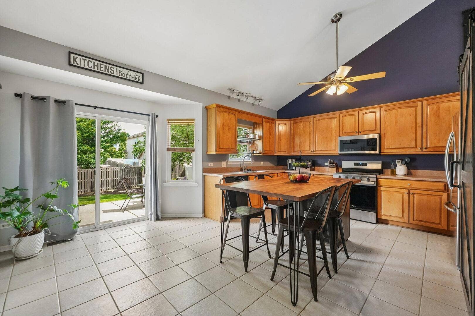 24857 Buttercup Lane, Manhattan, IL 60442 24857 Buttercup Lane, Manhattan, IL 60442