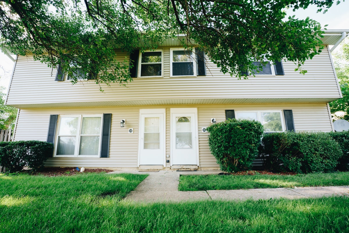 10W Fernwood Drive, Bolingbrook, IL 60440 10W Fernwood Drive, Bolingbrook, IL 60440