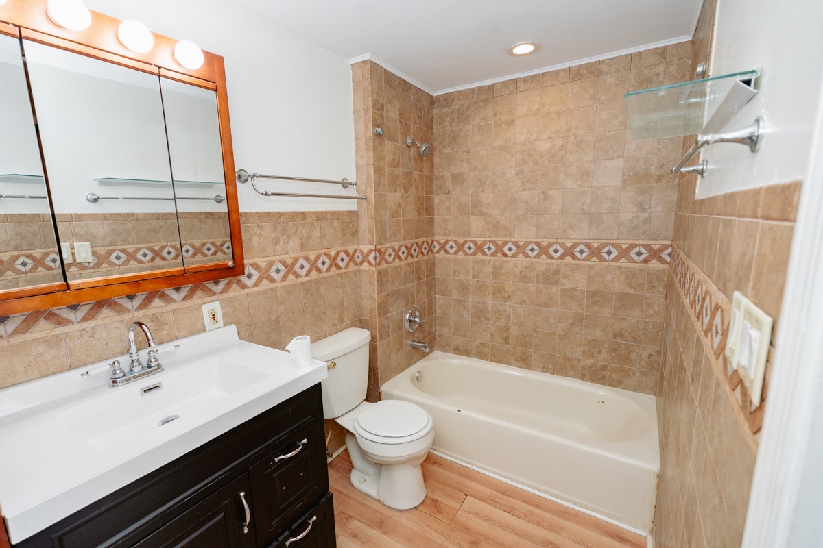 10W Fernwood Drive, Bolingbrook, IL 60440 10W Fernwood Drive, Bolingbrook, IL 60440