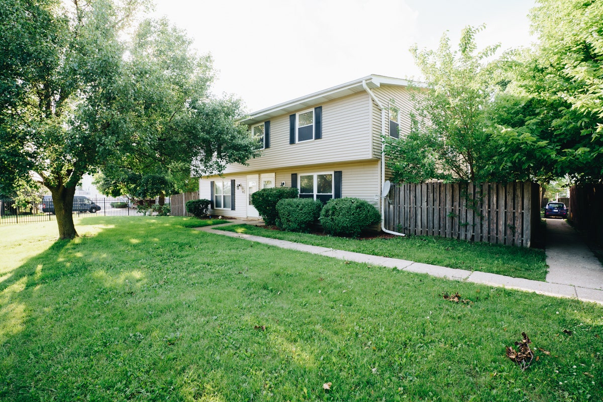 10W Fernwood Drive, Bolingbrook, IL 60440 10W Fernwood Drive, Bolingbrook, IL 60440
