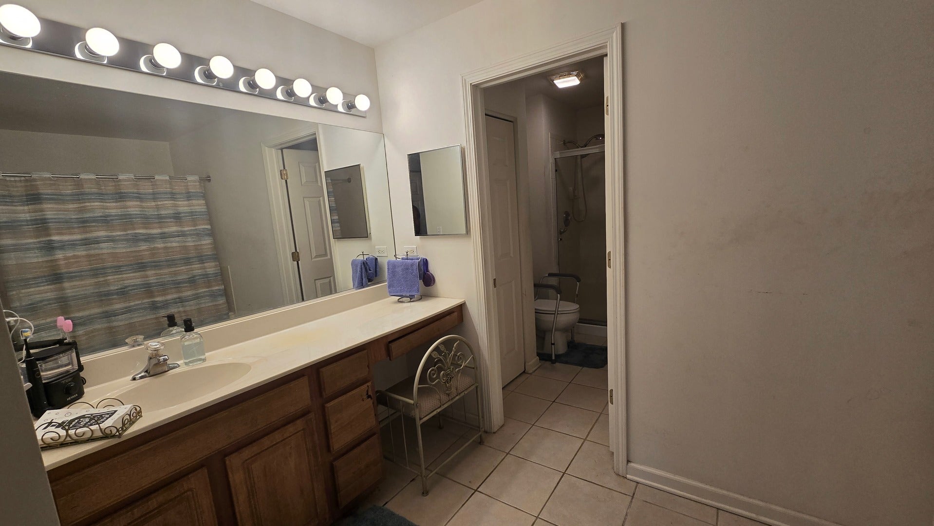 53 Odyssey Drive, Tinley Park, IL 60477 53 Odyssey Drive, Tinley Park, IL 60477
