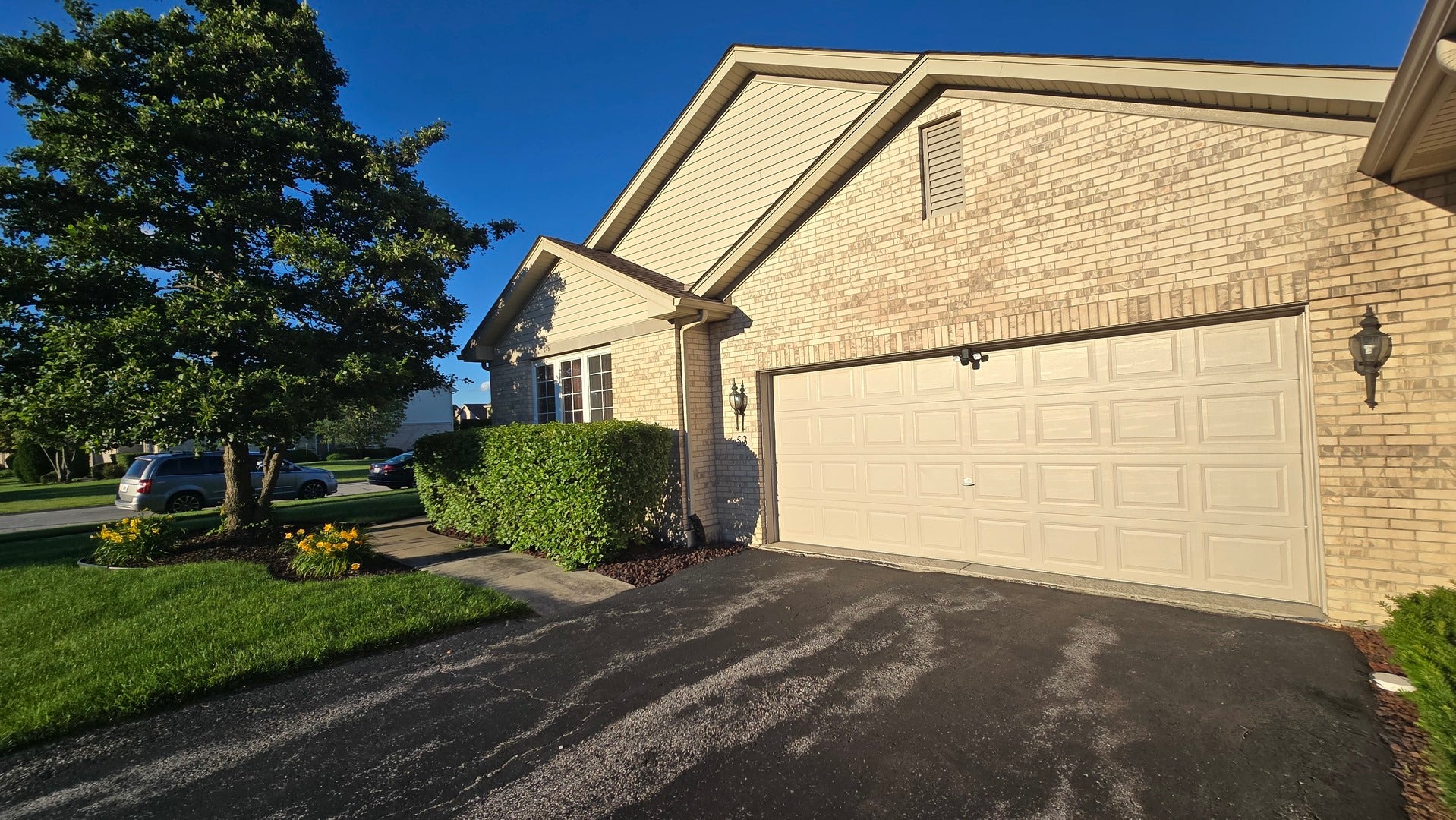 53 Odyssey Drive, Tinley Park, IL 60477 53 Odyssey Drive, Tinley Park, IL 60477