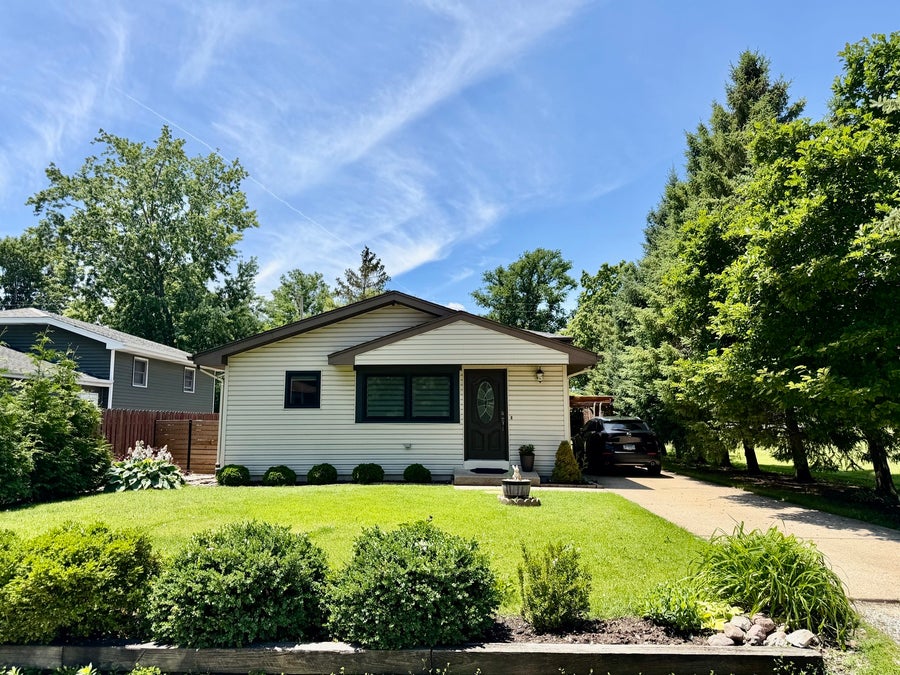Property photo for 530 2nd Street, Lemont, IL