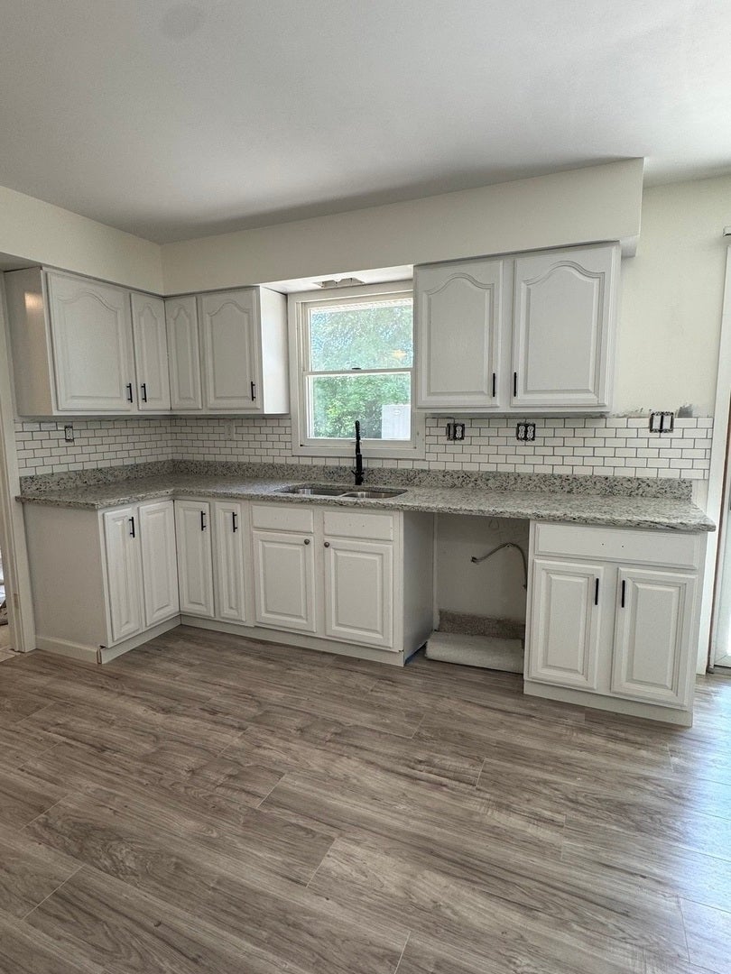3100 Harris Drive, Joliet, IL 60431