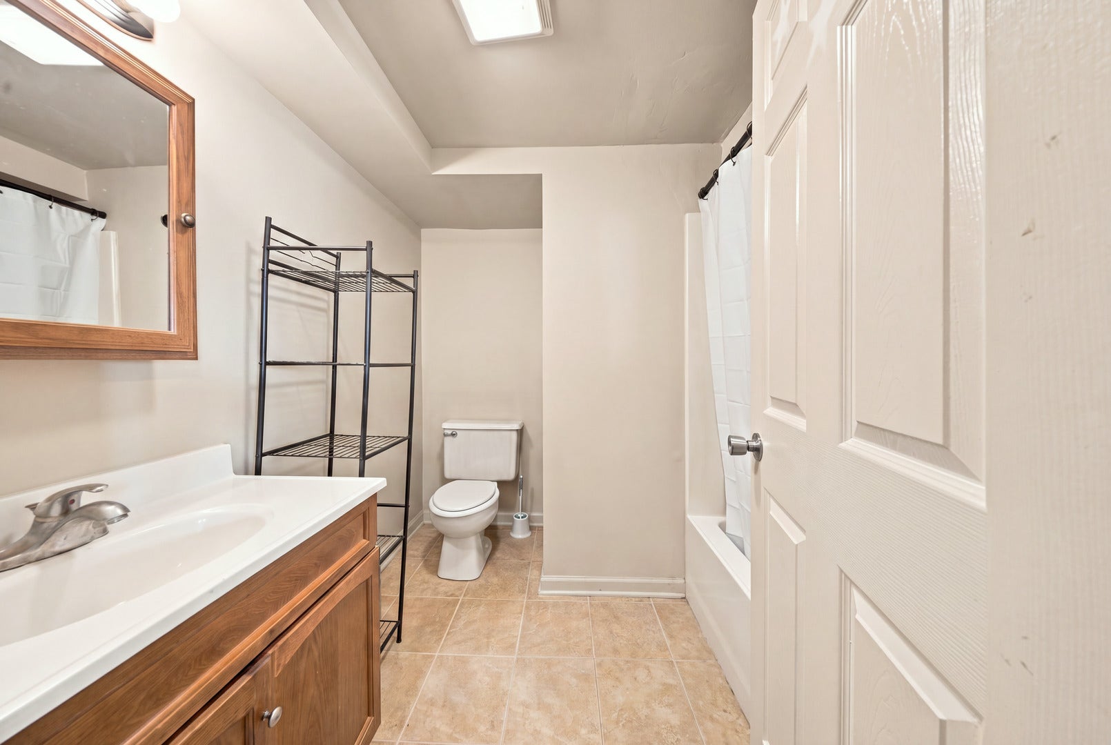769 Parker Avenue, Aurora, IL 60505 769 Parker Avenue, Aurora, IL 60505
