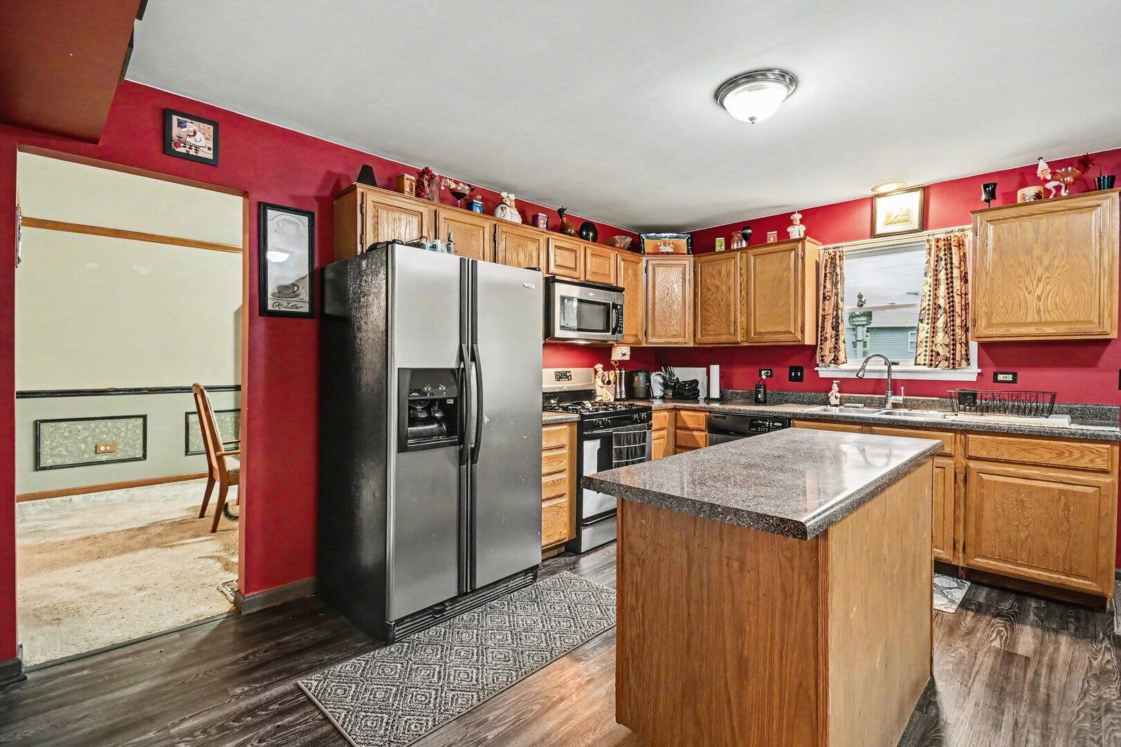 109 S Canyon Drive, Bolingbrook, IL 60490