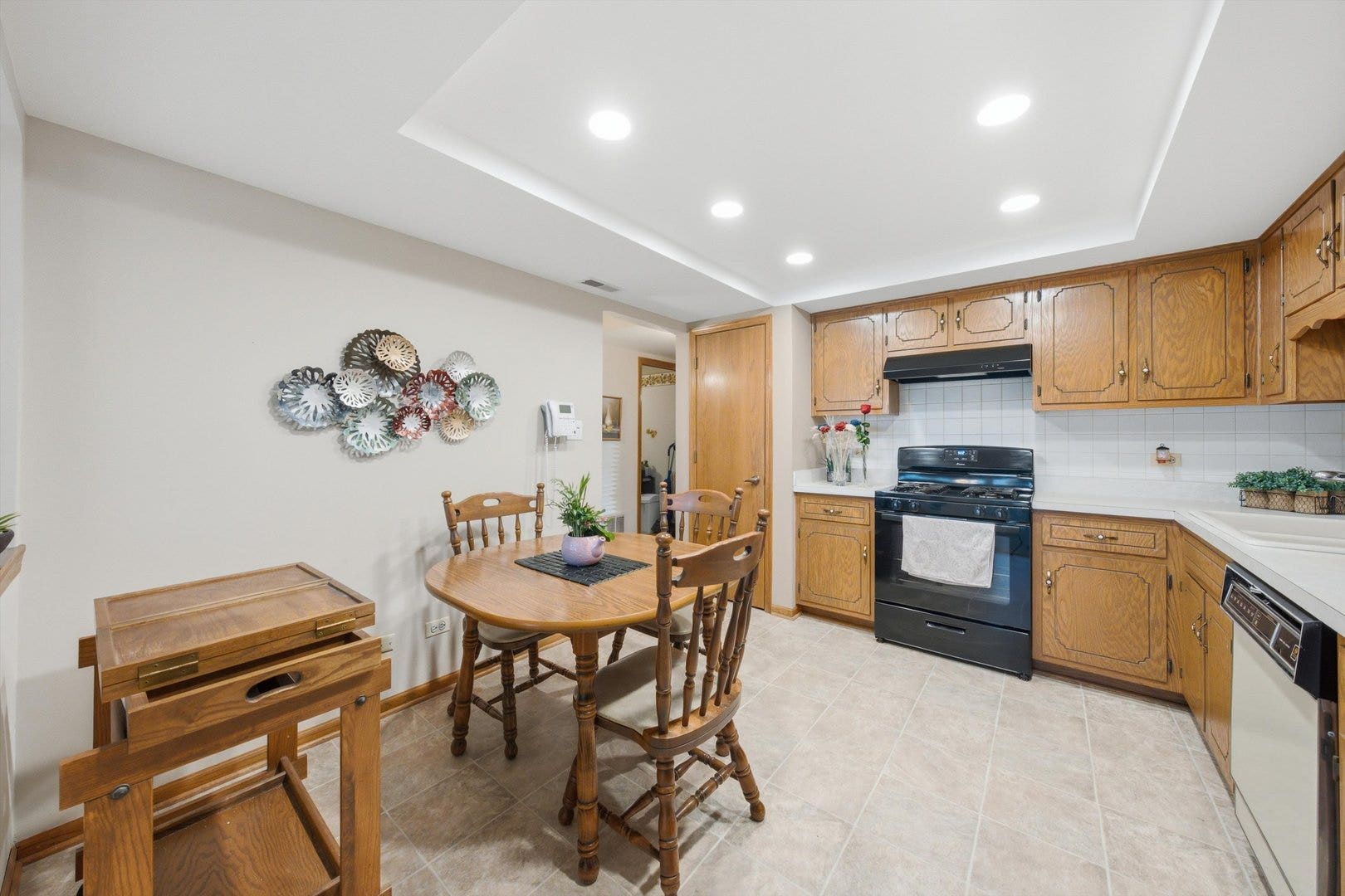 15712 OLD ORCHARD Court, #1S, Orland Park, IL 60462 15712 OLD ORCHARD Court, #1S, Orland Park, IL 60462