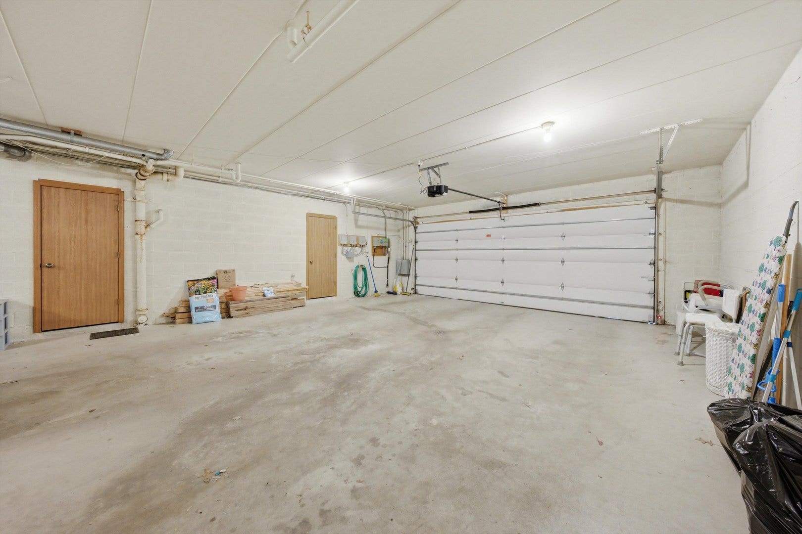 15712 OLD ORCHARD Court, #1S, Orland Park, IL 60462 15712 OLD ORCHARD Court, #1S, Orland Park, IL 60462