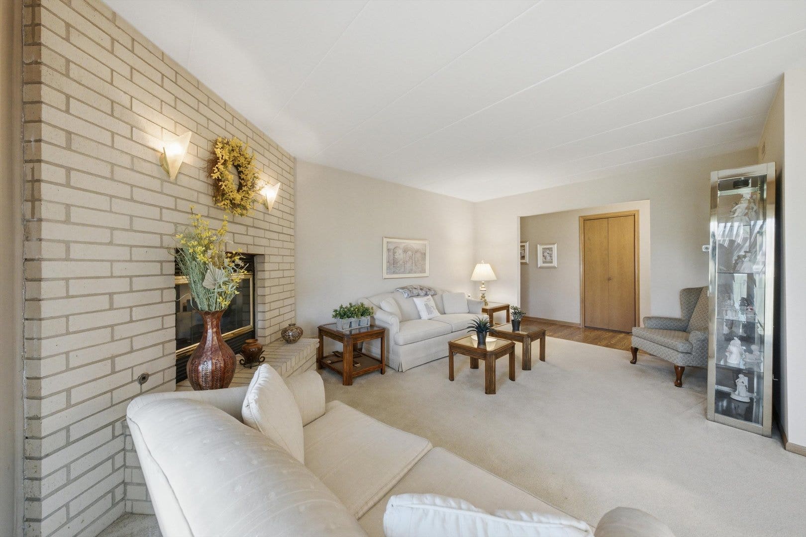 15712 OLD ORCHARD Court, #1S, Orland Park, IL 60462 15712 OLD ORCHARD Court, #1S, Orland Park, IL 60462