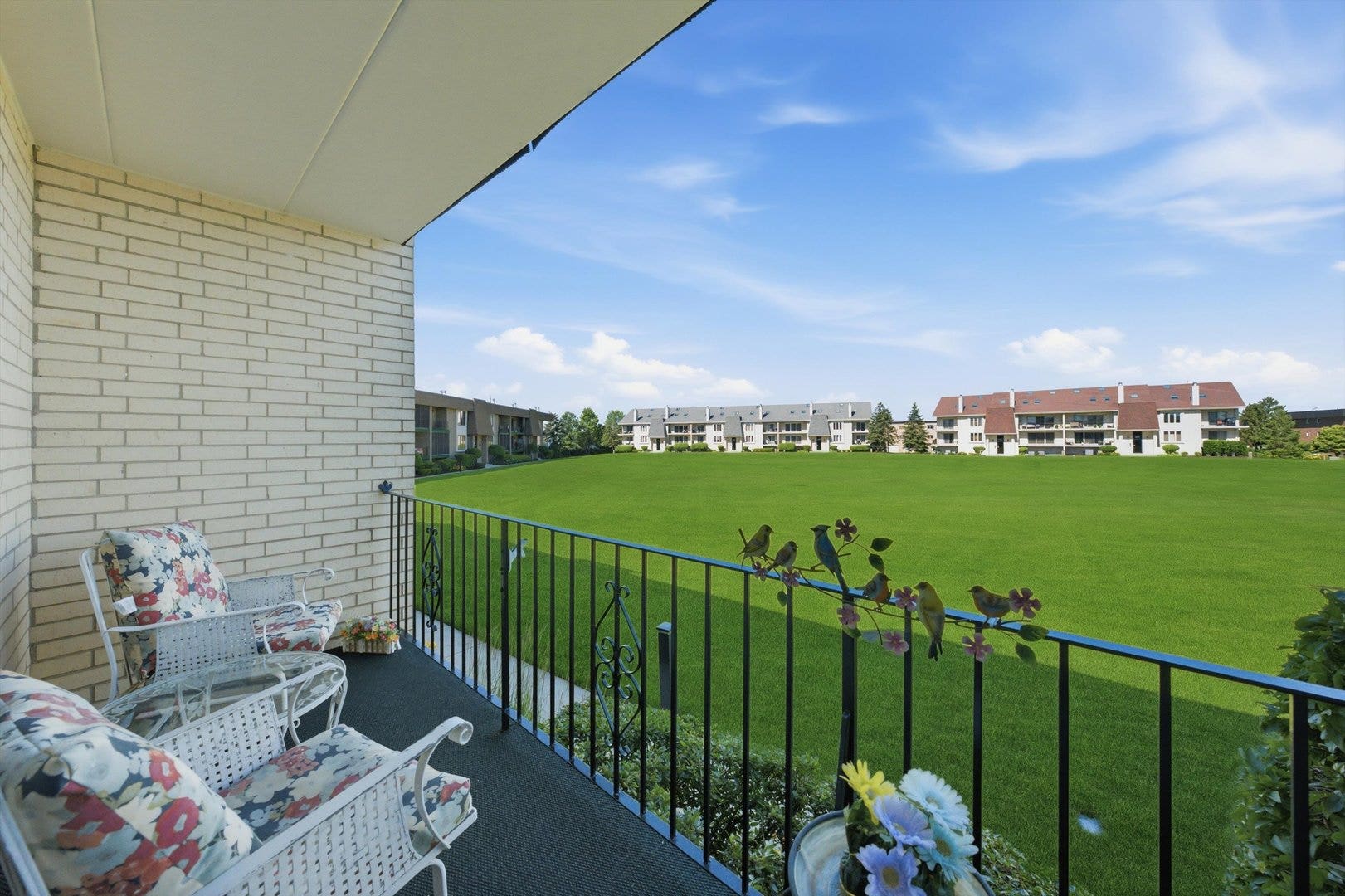 15712 OLD ORCHARD Court, #1S, Orland Park, IL 60462 15712 OLD ORCHARD Court, #1S, Orland Park, IL 60462