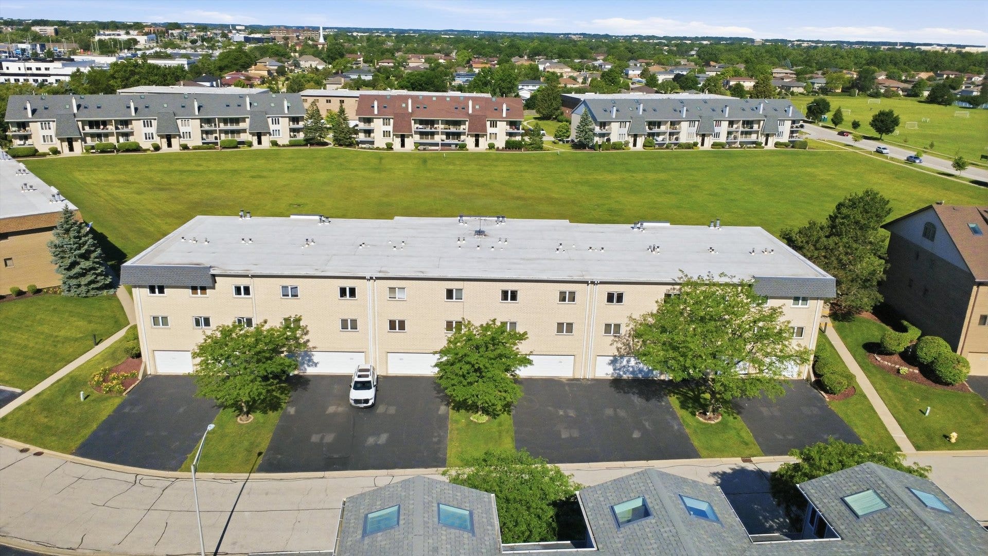 15712 OLD ORCHARD Court, #1S, Orland Park, IL 60462 15712 OLD ORCHARD Court, #1S, Orland Park, IL 60462