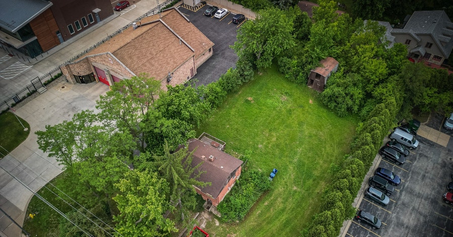 Property photo for 8919 W 95th Street, Palos Hills, IL