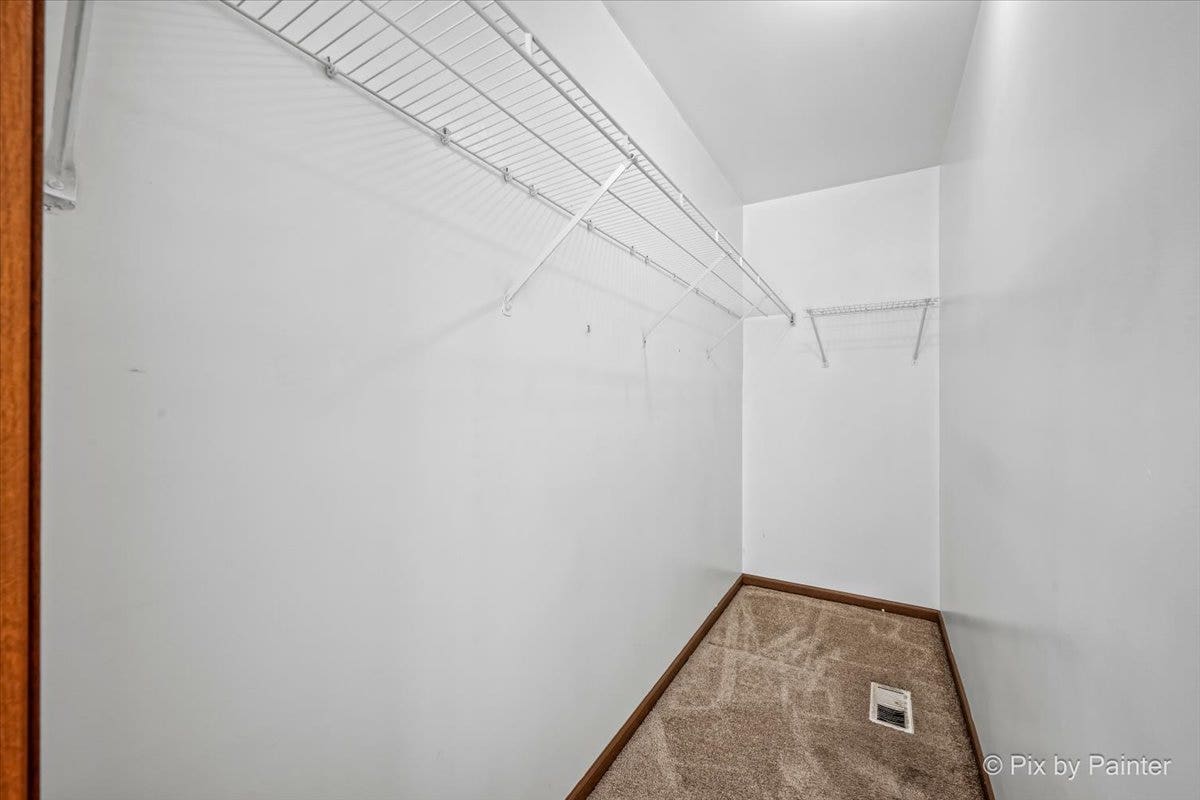 1755 Mission Hills Drive, Elgin, IL 60123 1755 Mission Hills Drive, Elgin, IL 60123
