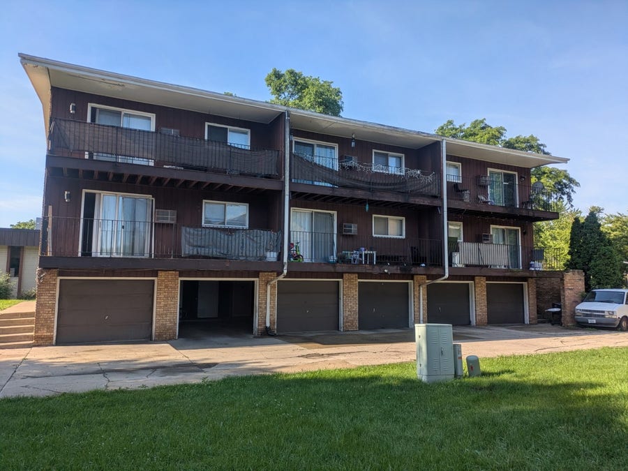 Property photo for 75 N Lyle Avenue, Elgin, IL