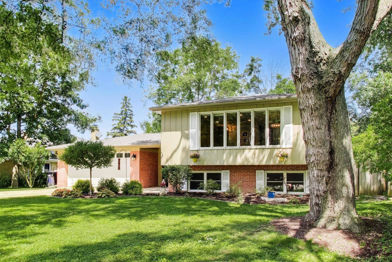 14425 Greenland Avenue, Orland Park, IL 60462 14425 Greenland Avenue, Orland Park, IL 60462