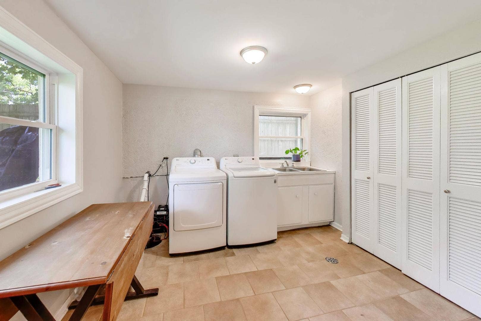 14425 Greenland Avenue, Orland Park, IL 60462 14425 Greenland Avenue, Orland Park, IL 60462