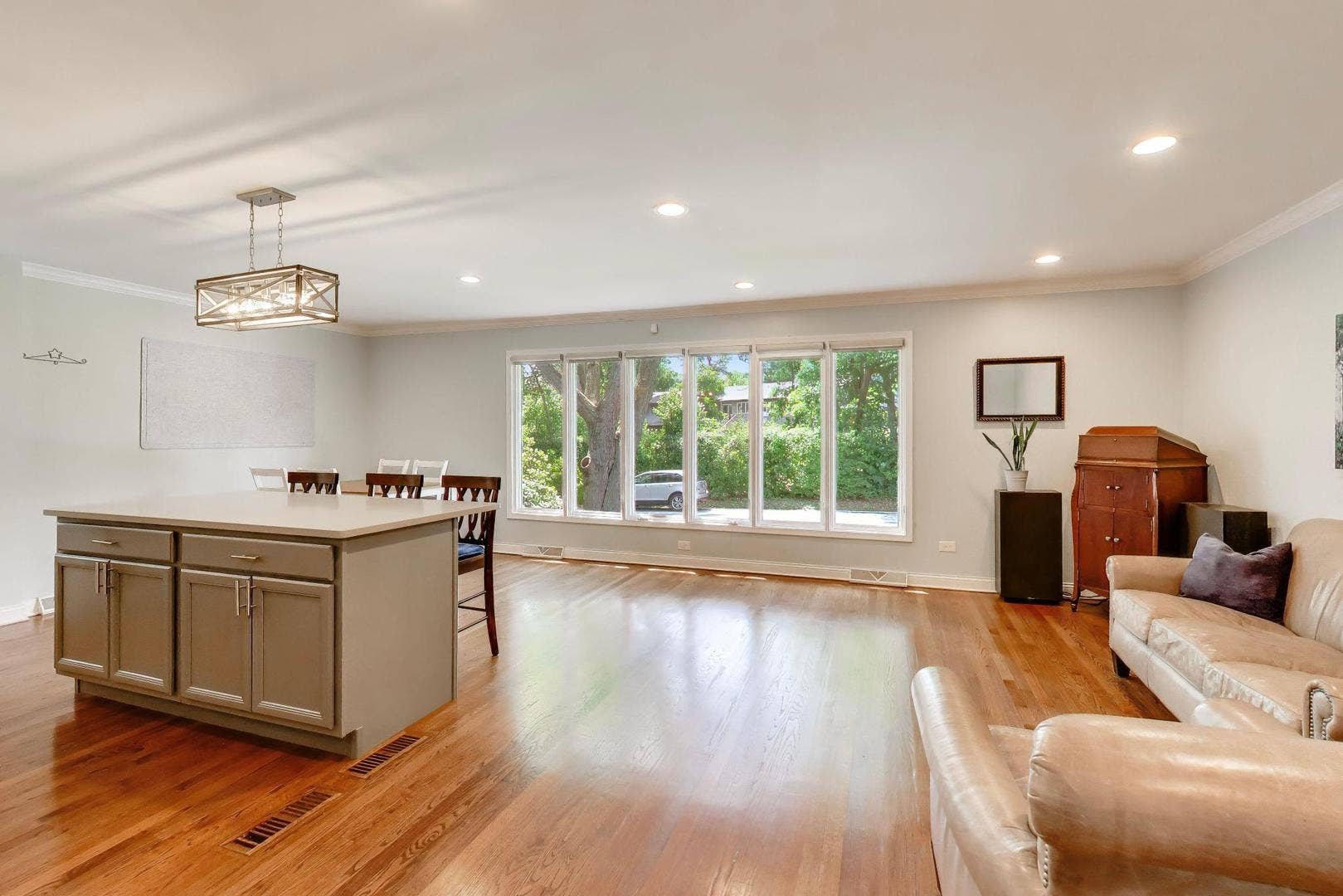 14425 Greenland Avenue, Orland Park, IL 60462 14425 Greenland Avenue, Orland Park, IL 60462