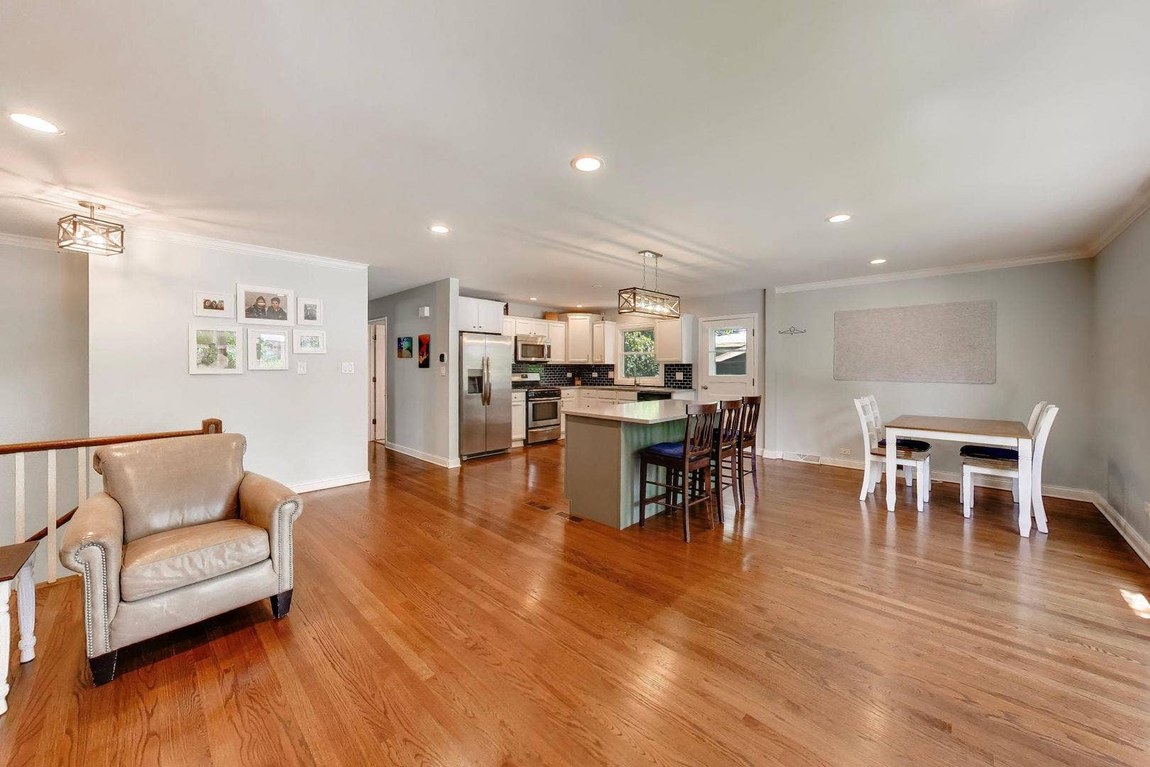 14425 Greenland Avenue, Orland Park, IL 60462 14425 Greenland Avenue, Orland Park, IL 60462