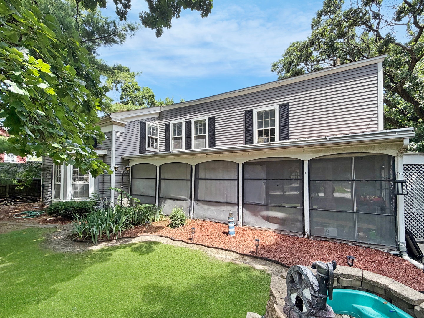 518 E 10th Street, Lockport, IL 60441 518 E 10th Street, Lockport, IL 60441