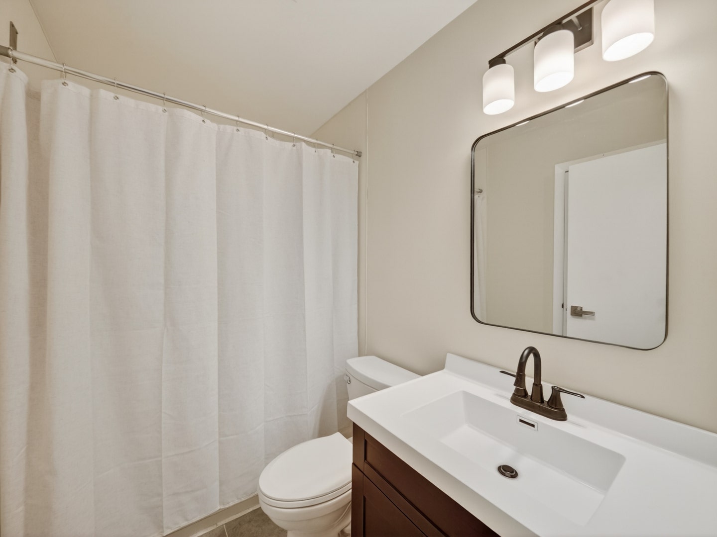 228 Dakota Court, #A, Bolingbrook, IL 60440 228 Dakota Court, #A, Bolingbrook, IL 60440