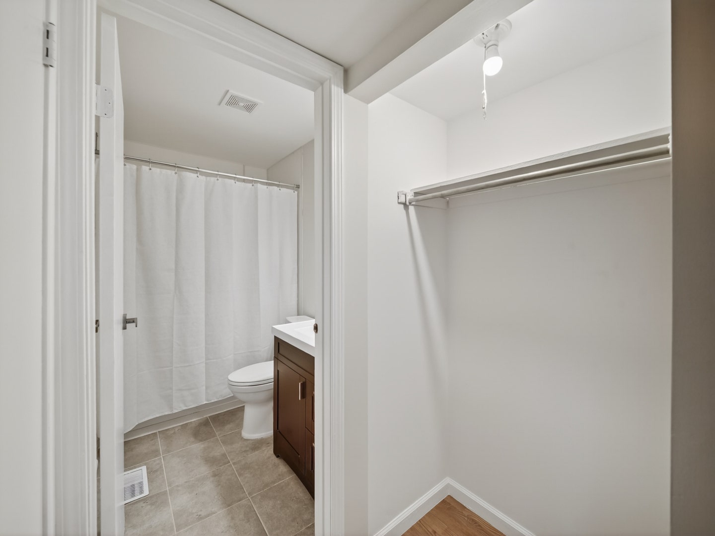 228 Dakota Court, #A, Bolingbrook, IL 60440 228 Dakota Court, #A, Bolingbrook, IL 60440