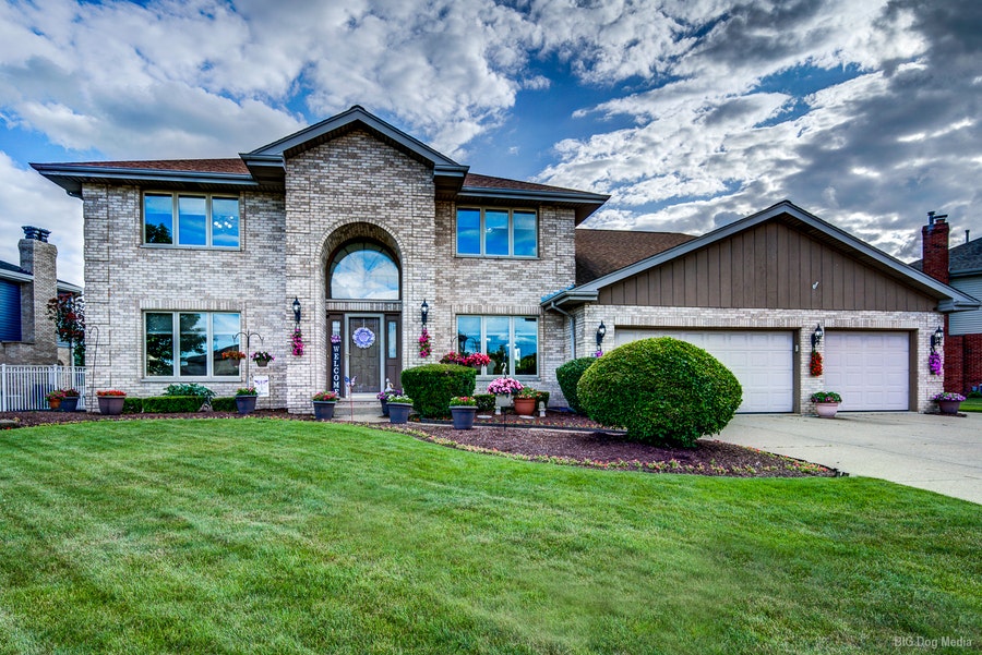 Property photo for 8707 Timbers Pointe Drive, Tinley Park, IL