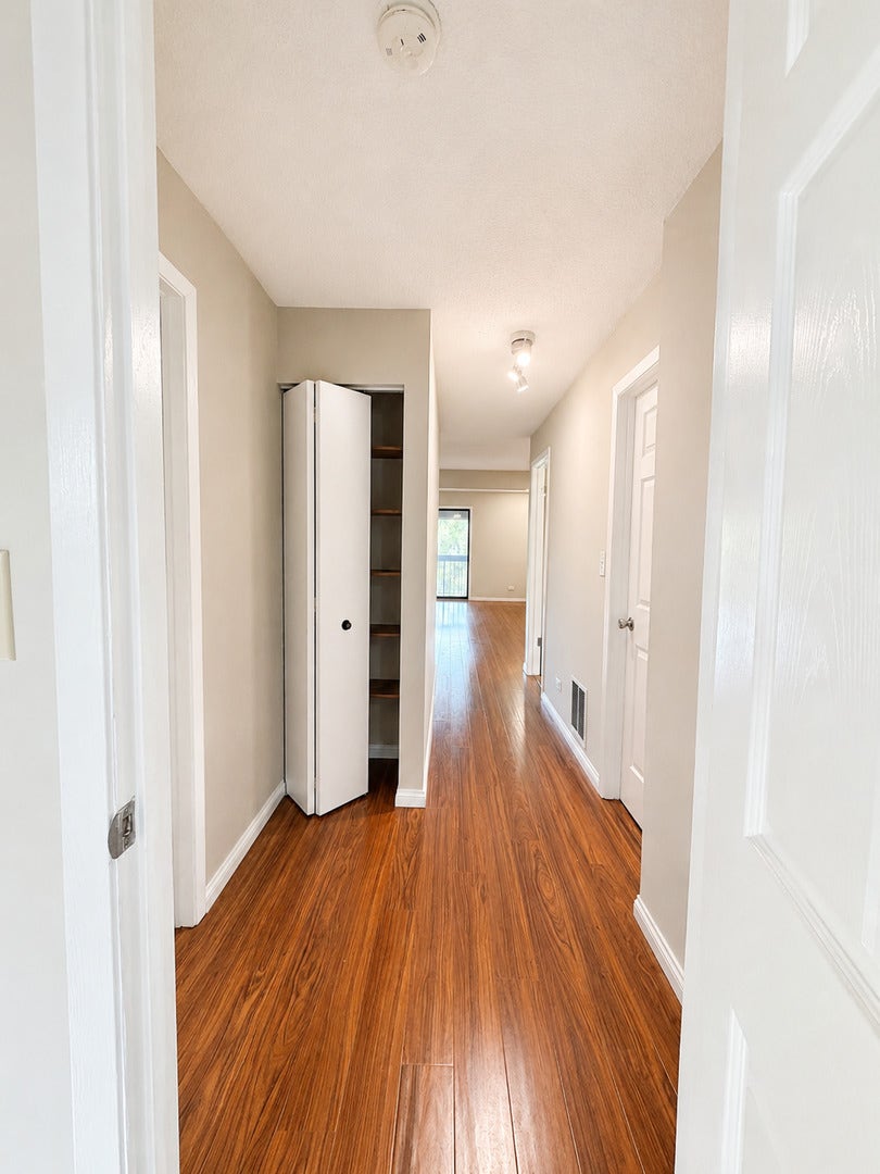 15137 Quail Hollow Drive, #206, Orland Park, IL 60462 15137 Quail Hollow Drive, #206, Orland Park, IL 60462