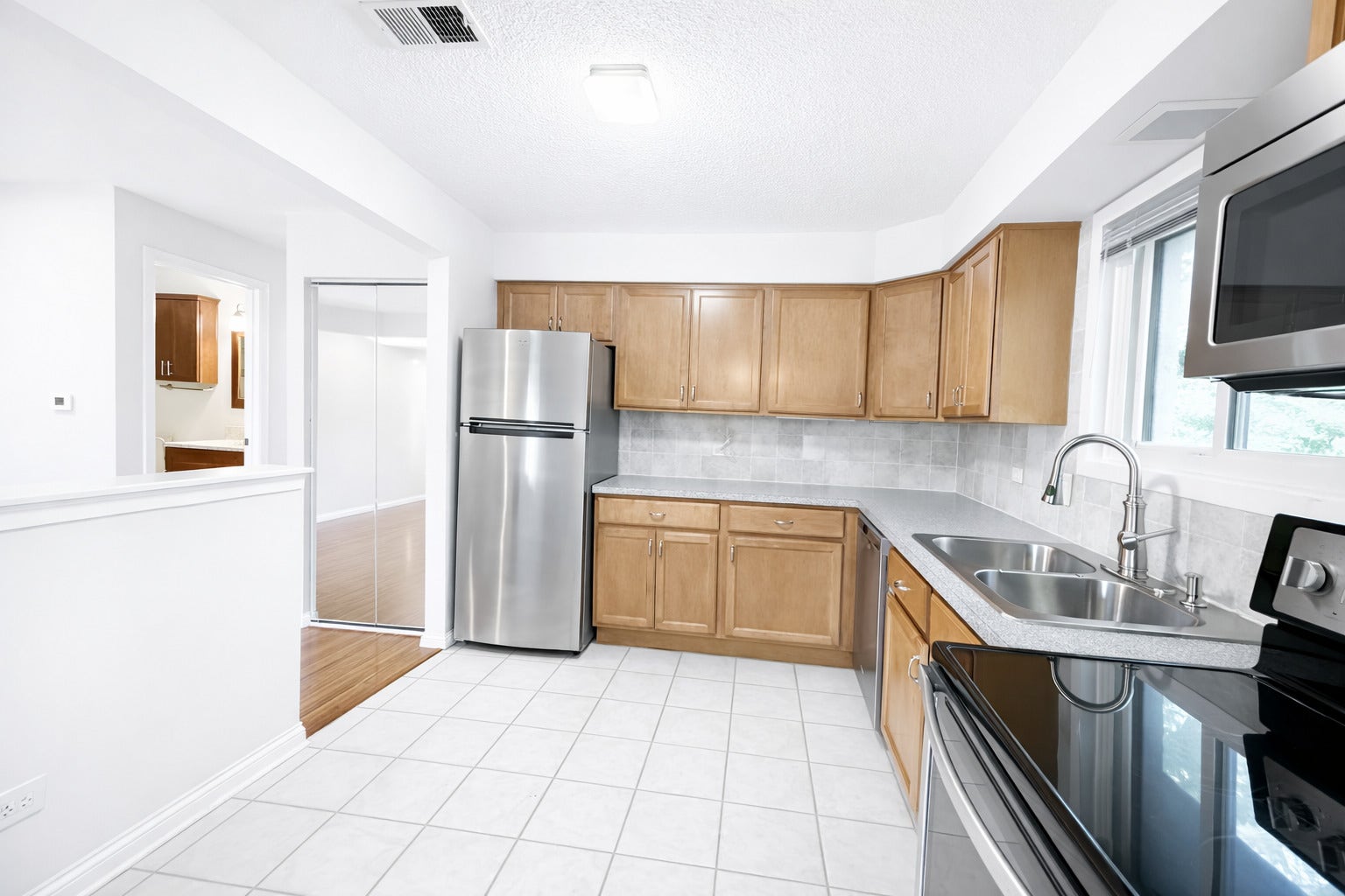 15137 Quail Hollow Drive, #206, Orland Park, IL 60462 15137 Quail Hollow Drive, #206, Orland Park, IL 60462