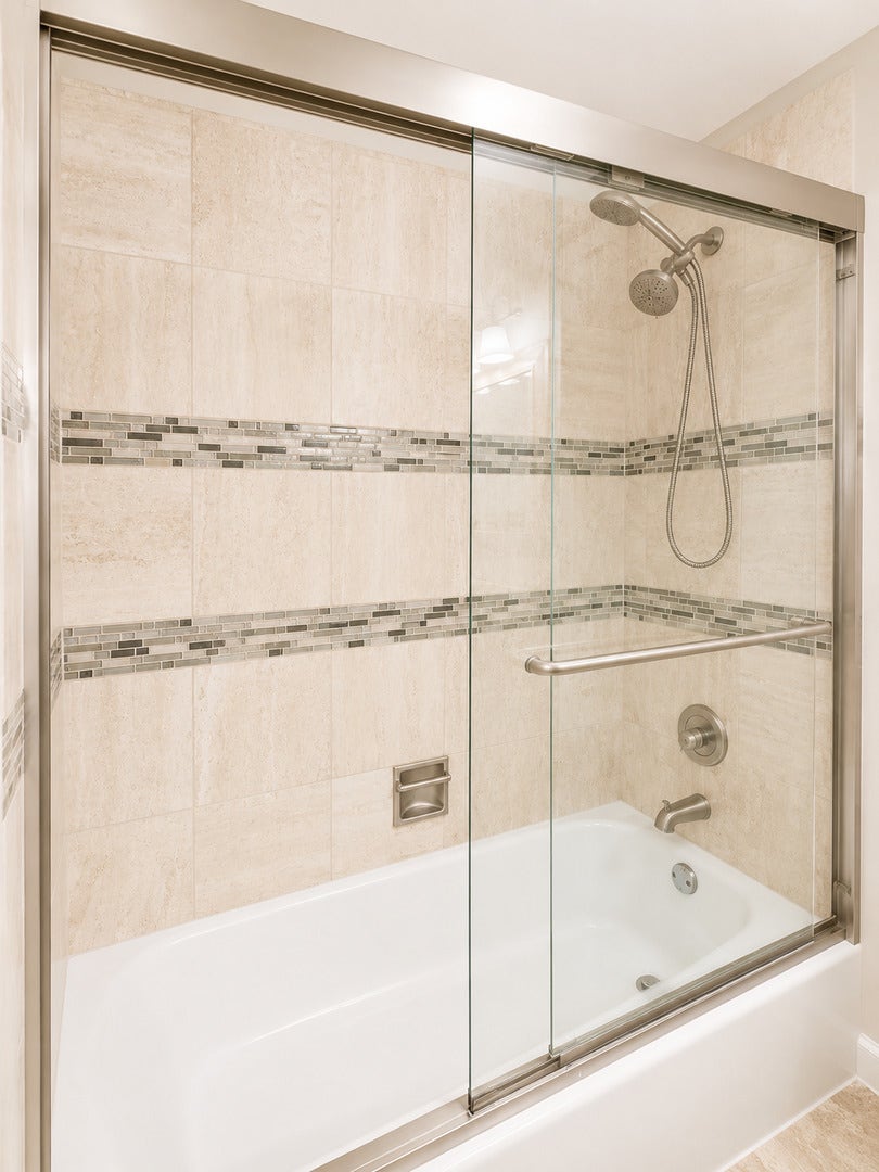 15137 Quail Hollow Drive, #206, Orland Park, IL 60462 15137 Quail Hollow Drive, #206, Orland Park, IL 60462