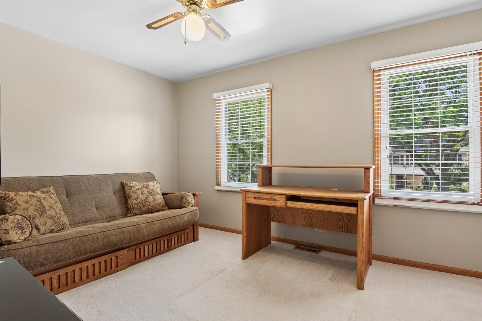 604 Shenandoah Trail, Elgin, IL 60123 604 Shenandoah Trail, Elgin, IL 60123