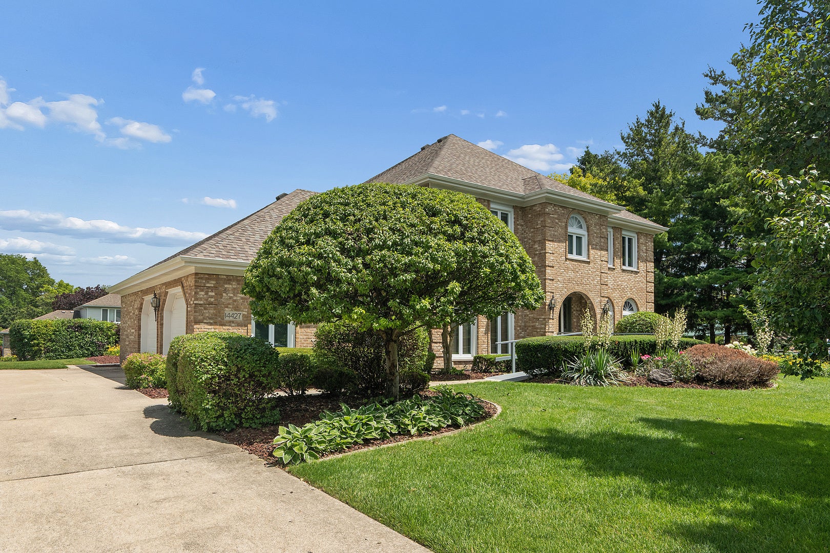 14427 Country Club Lane, Orland Park, IL 60462 14427 Country Club Lane, Orland Park, IL 60462