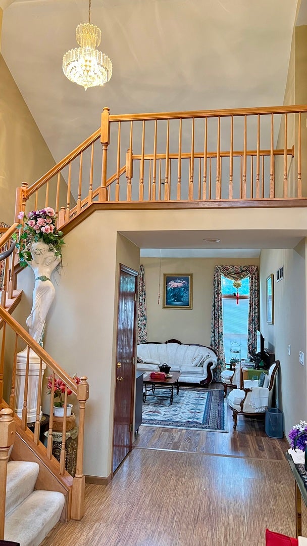 2460 Otter Creek Lane, Elgin, IL 60123 2460 Otter Creek Lane, Elgin, IL 60123