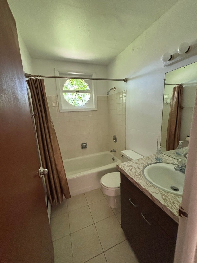 435 Burlington Avenue, #4, Downers Grove, IL 60515