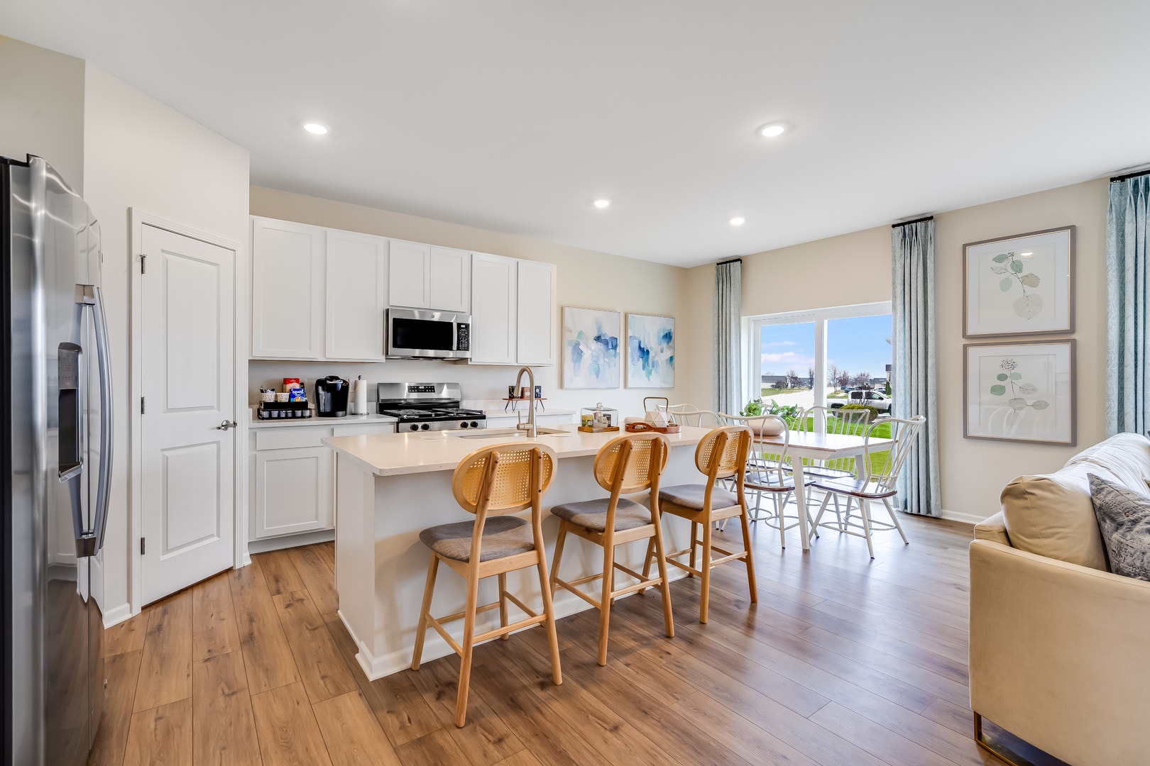 1217 Clifton Drive, Minooka, IL 60447 1217 Clifton Drive, Minooka, IL 60447