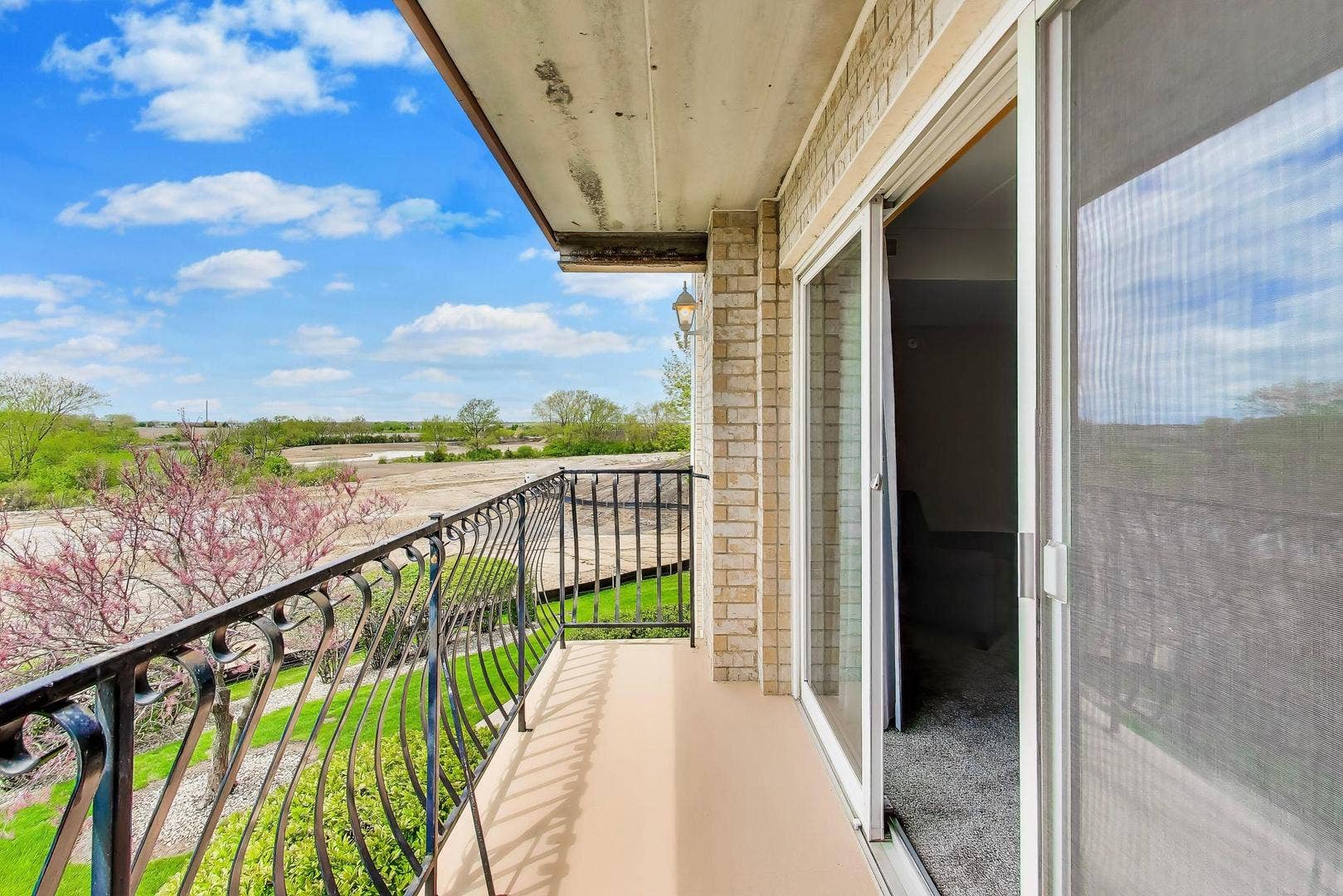 9750 Koch Court, #2F, Orland Park, IL 60467 9750 Koch Court, #2F, Orland Park, IL 60467