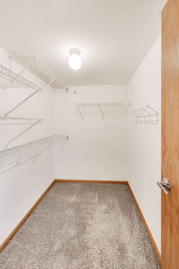 9750 Koch Court, #2F, Orland Park, IL 60467 9750 Koch Court, #2F, Orland Park, IL 60467
