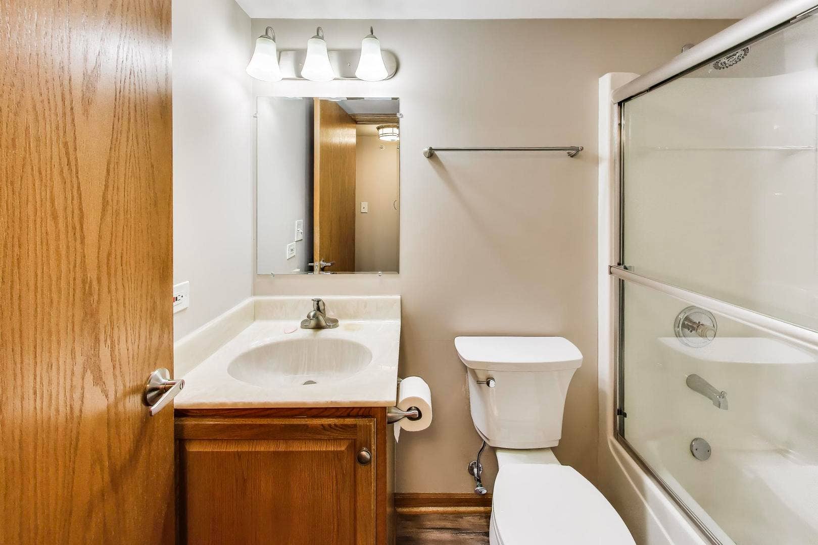 9750 Koch Court, #2F, Orland Park, IL 60467 9750 Koch Court, #2F, Orland Park, IL 60467