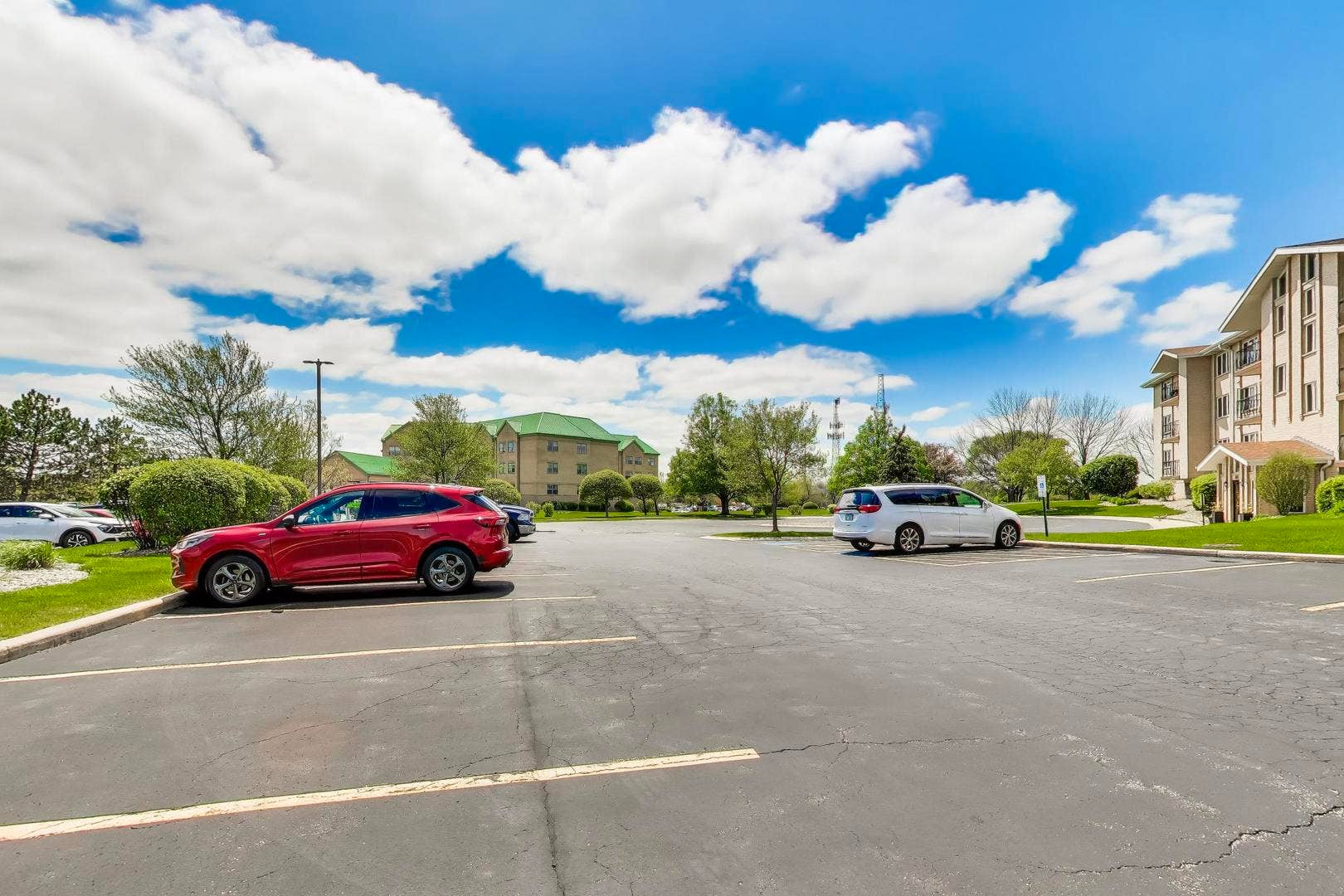 9750 Koch Court, #2F, Orland Park, IL 60467 9750 Koch Court, #2F, Orland Park, IL 60467