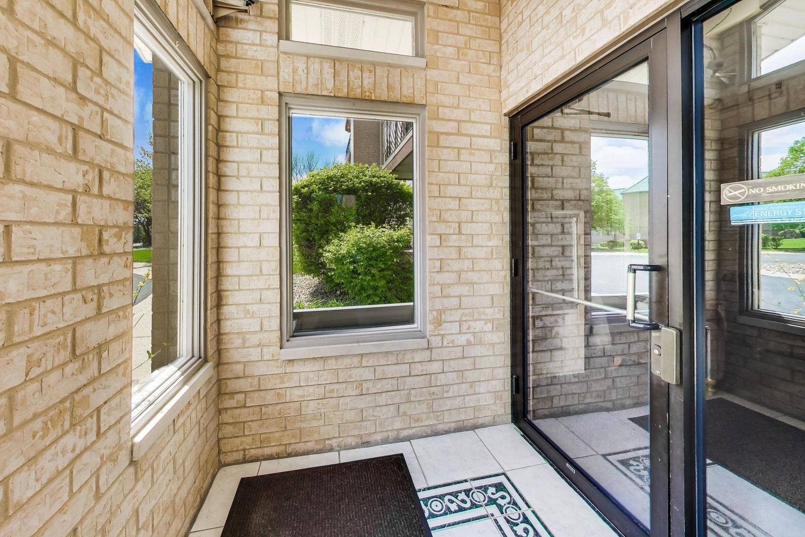 9750 Koch Court, #2F, Orland Park, IL 60467 9750 Koch Court, #2F, Orland Park, IL 60467