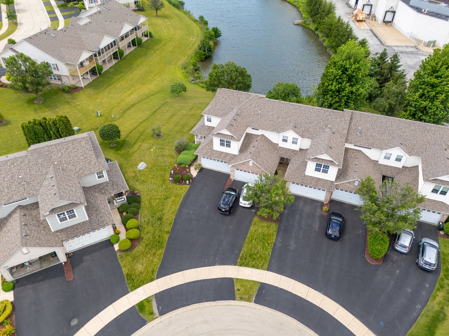 18422 Century Court, Tinley Park, IL 60477 18422 Century Court, Tinley Park, IL 60477