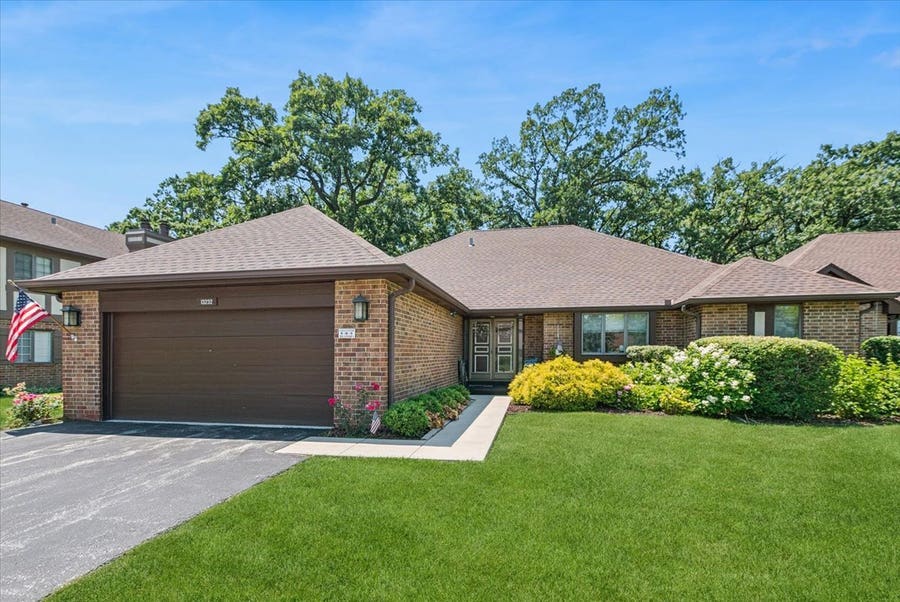 Property photo for 13232 S Oak Ridge Trail, Palos Heights, IL