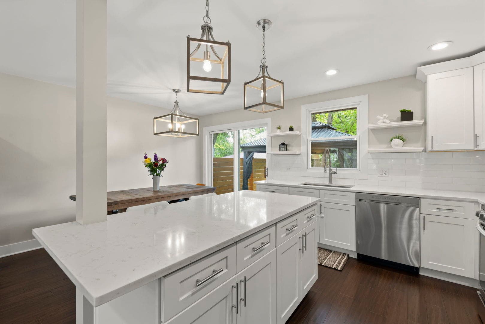 6029 Grand Avenue, Downers Grove, IL 60516