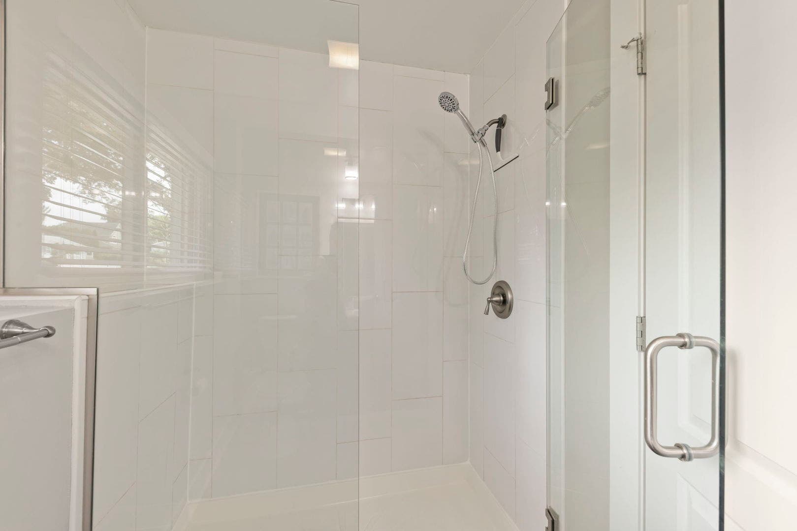 6029 Grand Avenue, Downers Grove, IL 60516