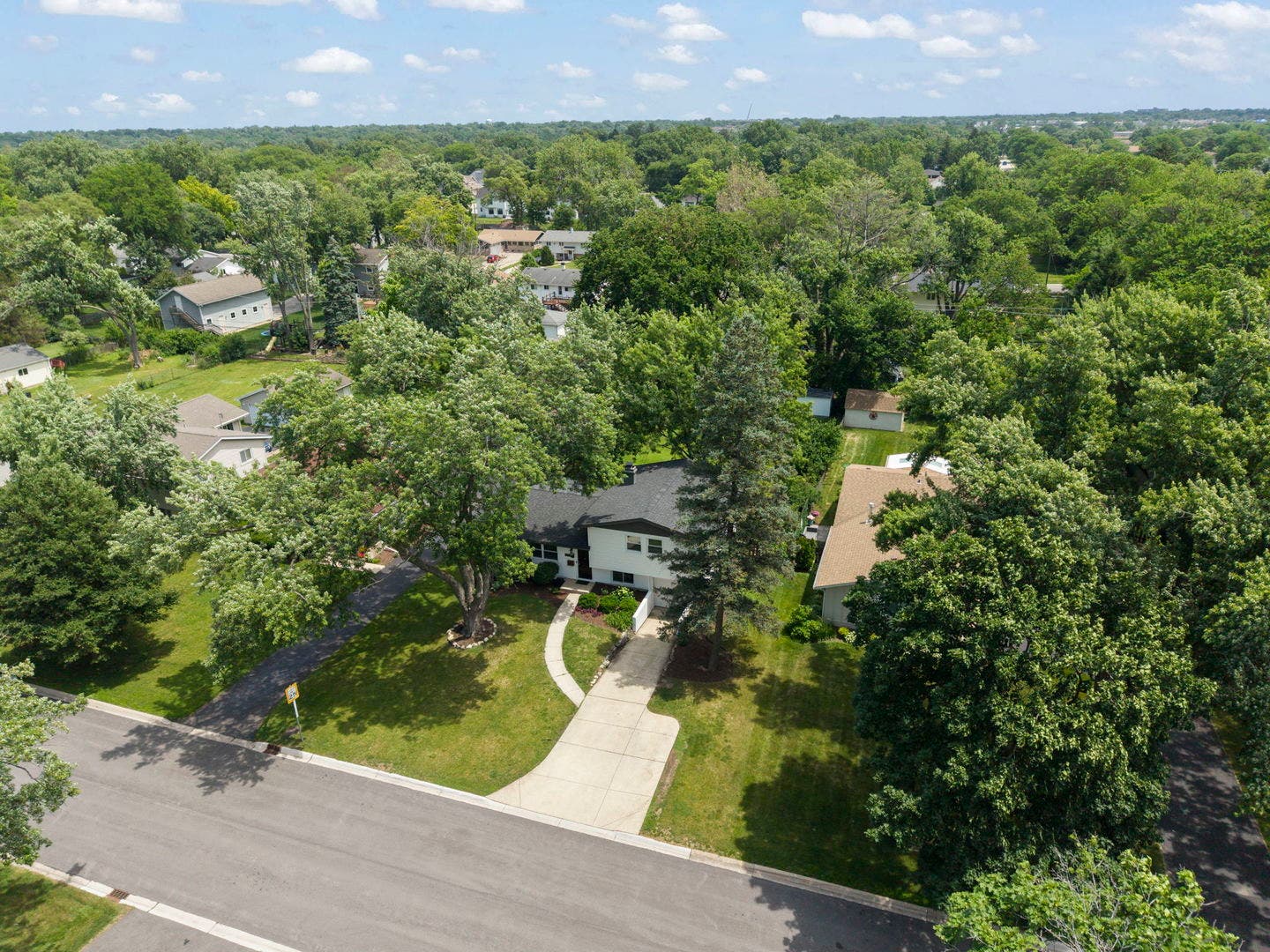 6029 Grand Avenue, Downers Grove, IL 60516