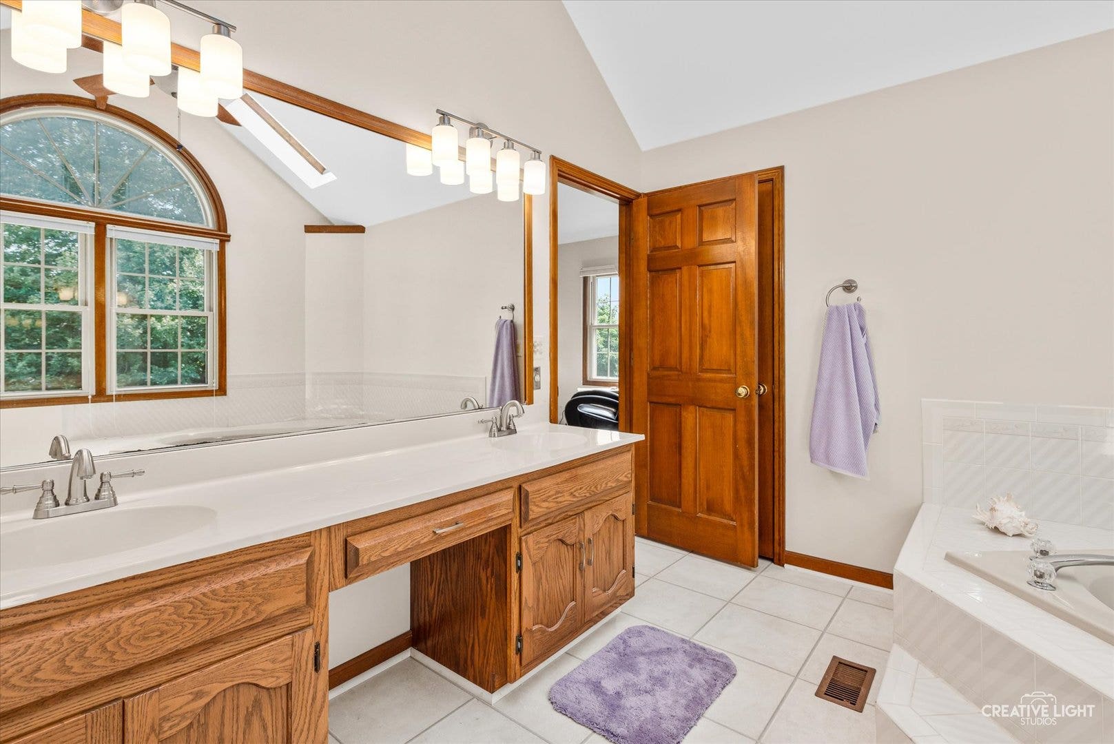 2542 Whiteway Court, Aurora, IL 60504 2542 Whiteway Court, Aurora, IL 60504