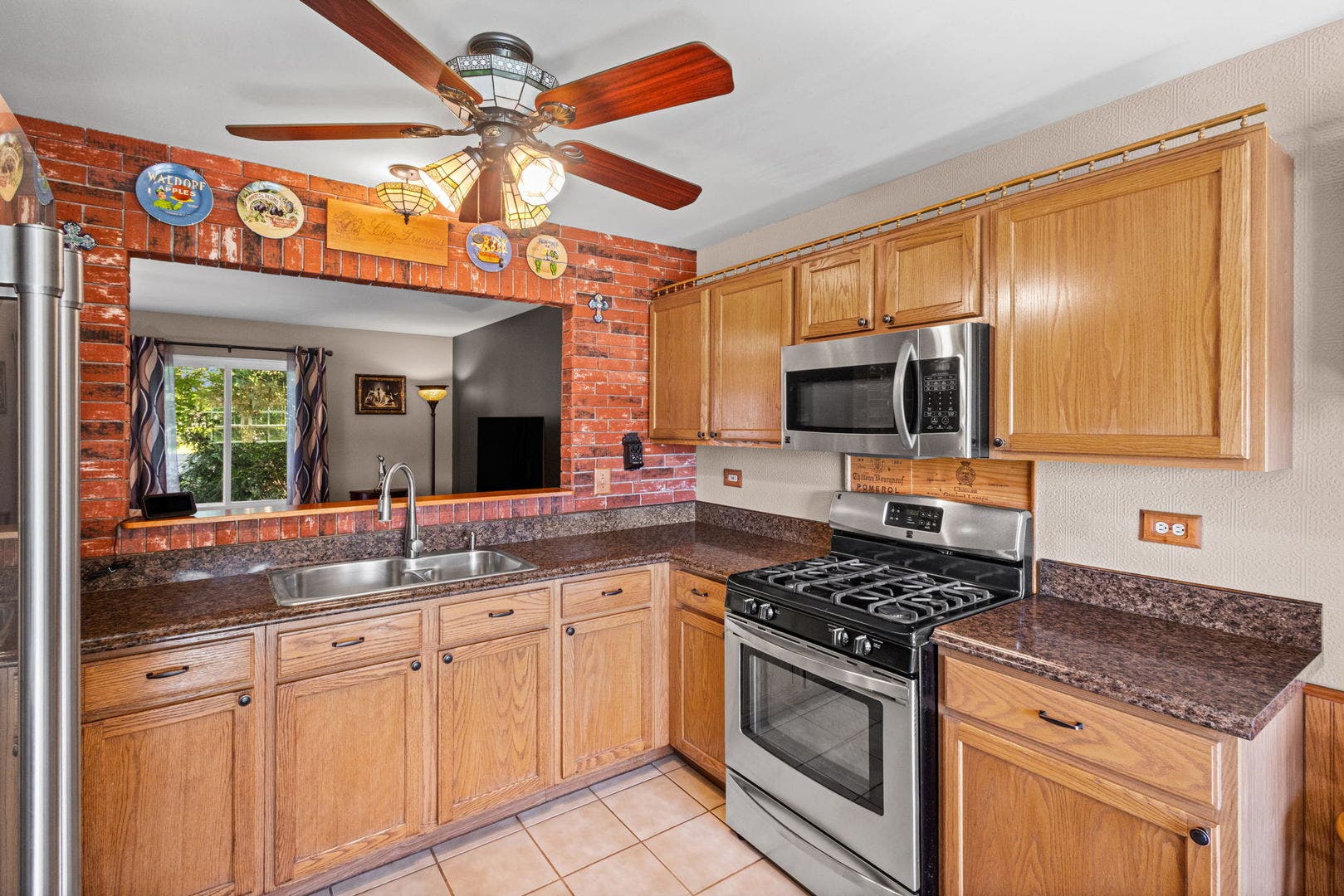 1006 Lindsay Street, Joliet, IL 60431