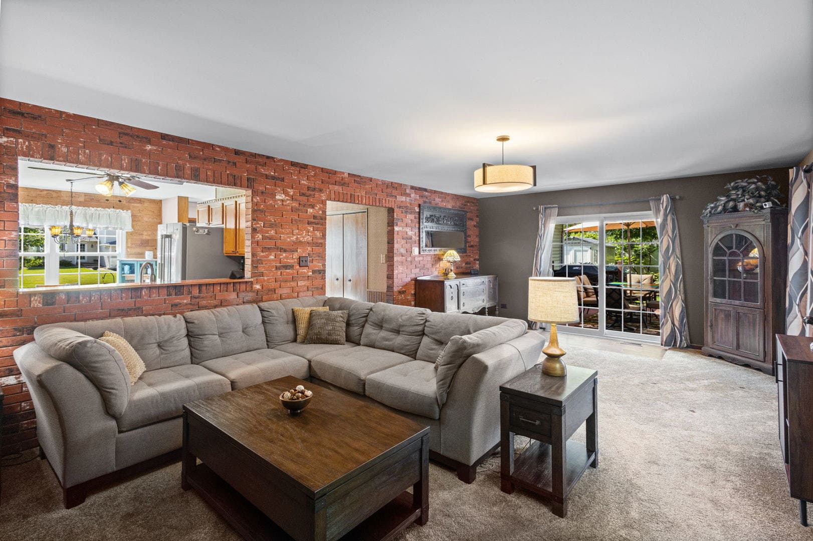 1006 Lindsay Street, Joliet, IL 60431