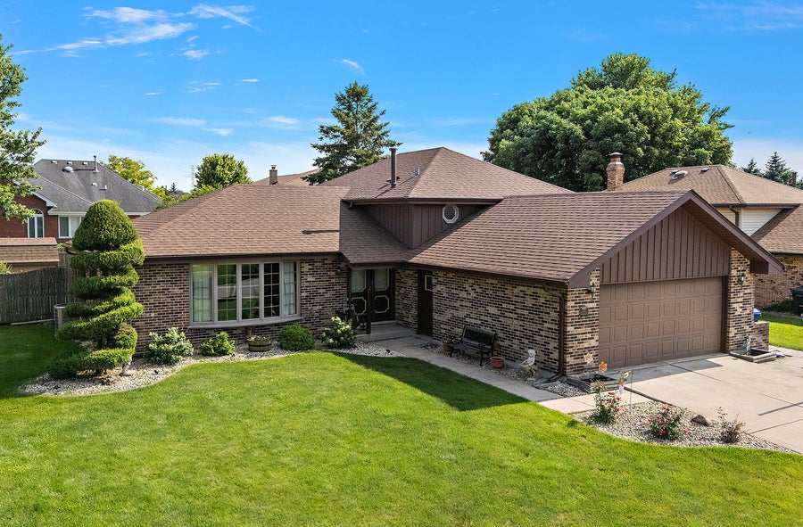 Property photo for 12551 W Martingale Lane, Homer Glen, IL